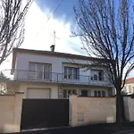 Maison Familiale A Nimes